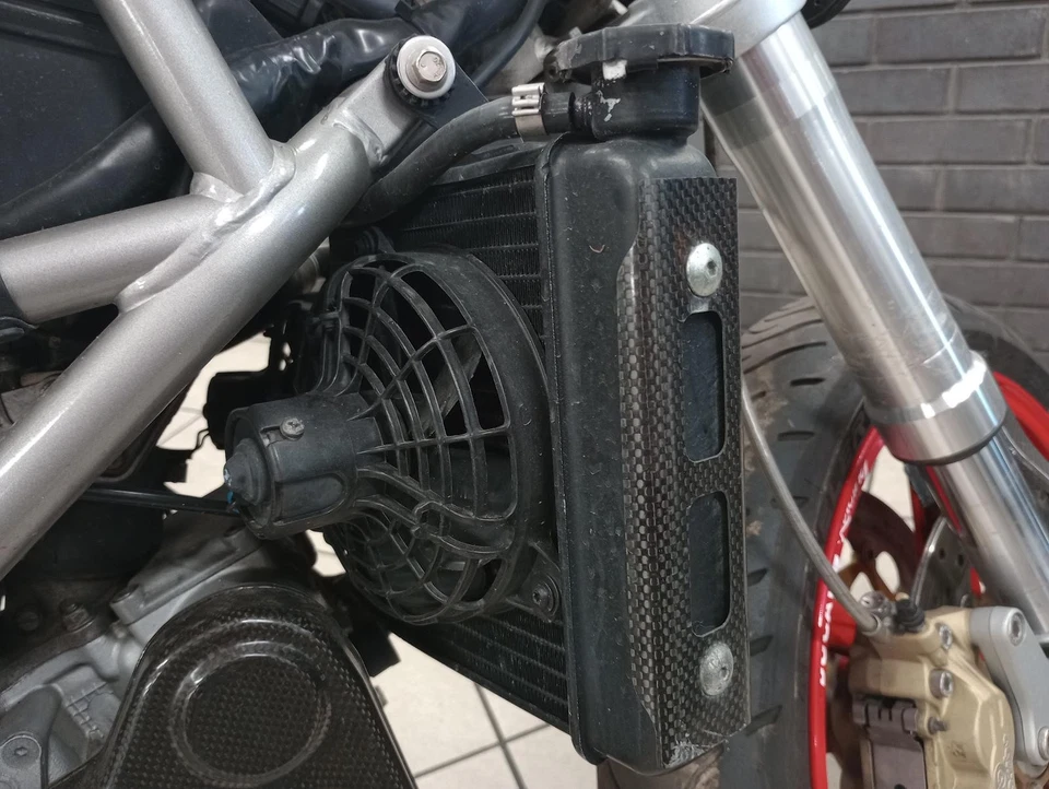 Radiador Ducati Monster S4-02 2002 Foto 4 de 4