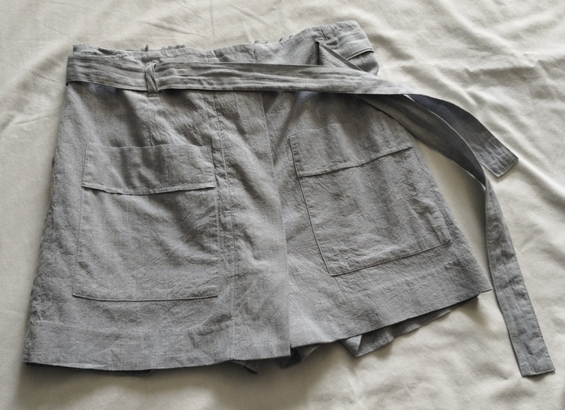 CABI Light Blue 1/2 Skirted Belted WRAP SKORT Sz MEDIUM