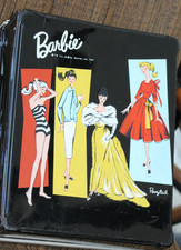 VINTAGE 1961 BARBIE DOUBLE WIDE DOLL CASE--VIEW PHOTOS FOR CONDITION 2-20-B