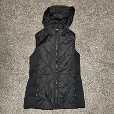 Fabletics Puffer Vest Womens Medium Black Sleeveless Zip Quilted Hooded