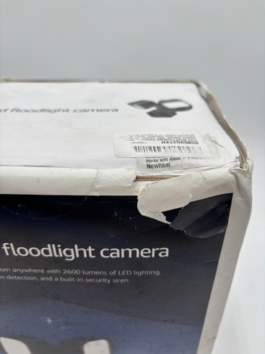 Blink Wired Flooding Camera 2600 Lumens Damaged Box New/Open Box - Picture 9 of 14