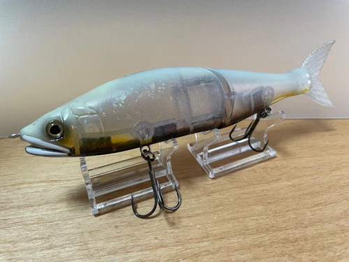 GAN CRAFT JOINTED CLAW 178 TYPE 15-SS # Gachikon White swimbait glidebait lure