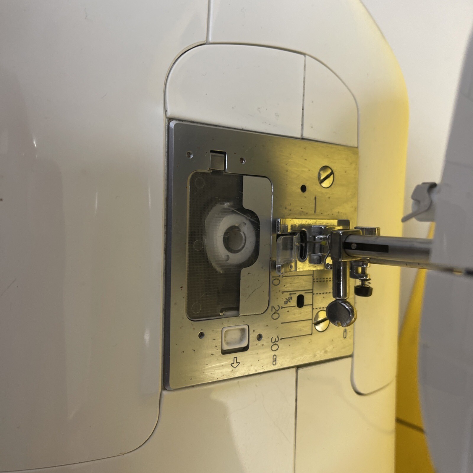 Juki Model HZLE61 20Stitch Computer Sewing Machine eBay