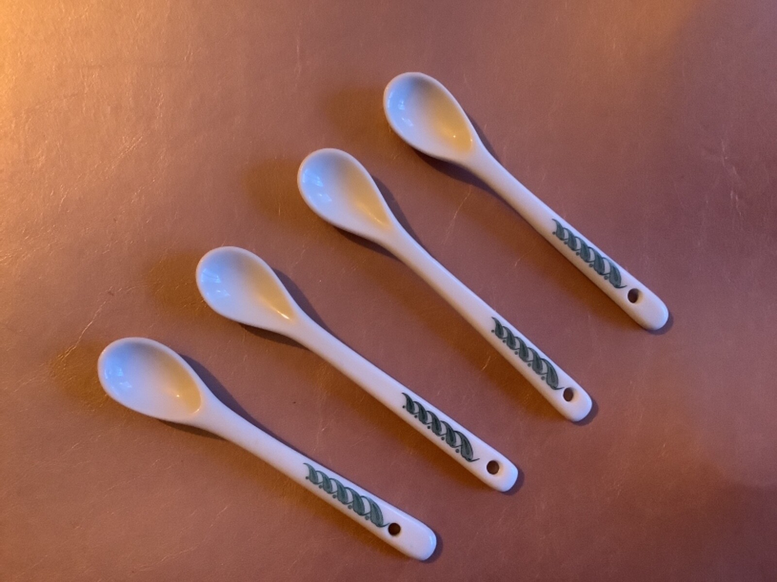 Cuillères à café en porcelaine pour des pauses gourmandes