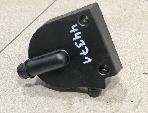 Mercedes Benz R170 SLK (96-00) 2,3 Kompr Kurbelwellen Entlüftung #44371-H198