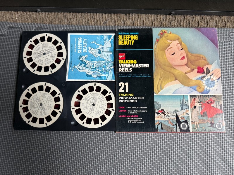 GAF Talking View-Master Reels Sleeping Beauty with 3 reels, book, and case