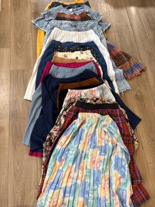 Lot of 25 VTG Skirts Maxi Mini Leather Denim 60s 70s 80s Floral Wholesale 