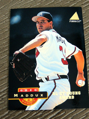 GREG MADDUX 1994 PINNACLE NL CY YOUNG AWARD CARD #11  BRAVES  HOF    SET BREAK