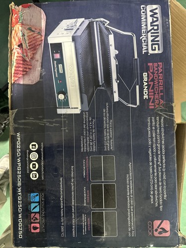 Waring WPG250 Single Cast Iron Sandwich Panini Grill w/ 14.5" x 11" Grooved P...