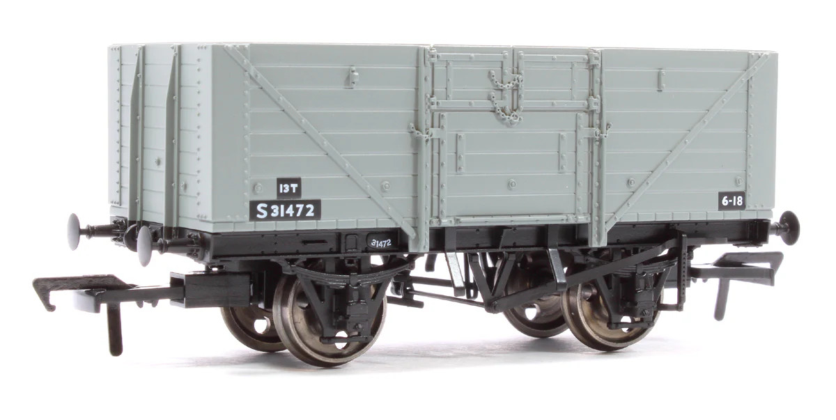 Rapido Trains UK 940024 Southern Railway 8 Plank Open Wagon D1379 No.S31472, BR