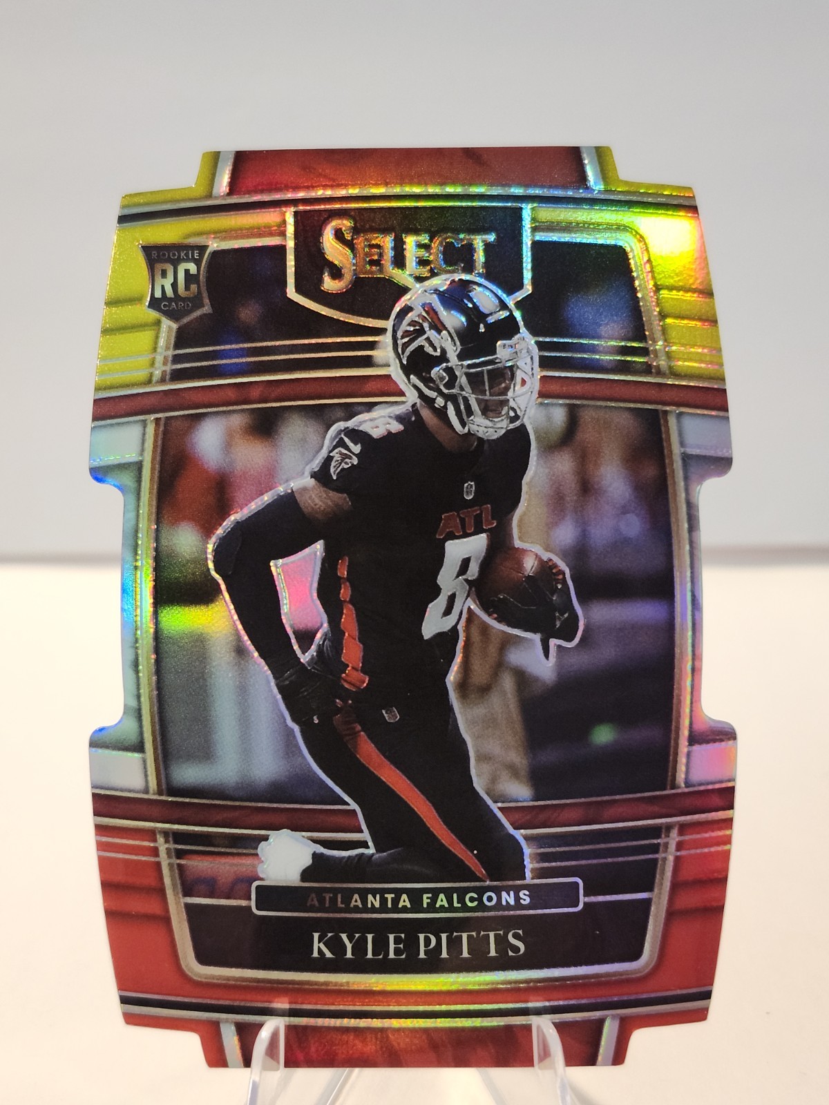 2021 Panini Select #46 Kyle Pitts Red & Yellow Prizm Die Cut Rookie RC  Falcons