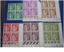 12.TIMBRES .BLOC DE 4 COIN DATE .1932 A 1933. n°280 A 289 ./298/359/363 A 367