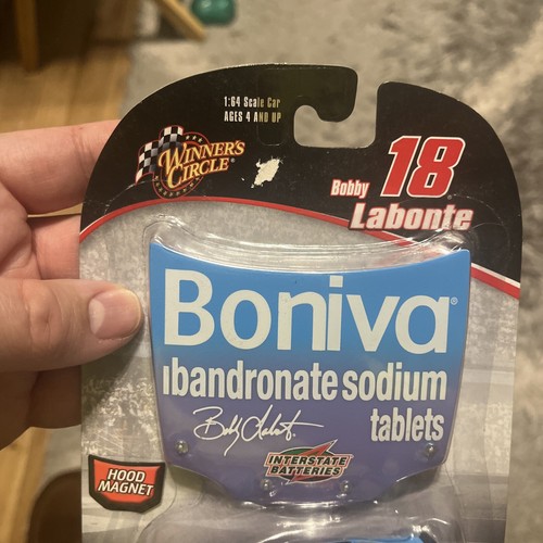 Winner’s Circle #18 Bobby Labonte 1:64 Boniva 1:64 W/ Hood Magnate 2006 - Picture 3 of 6