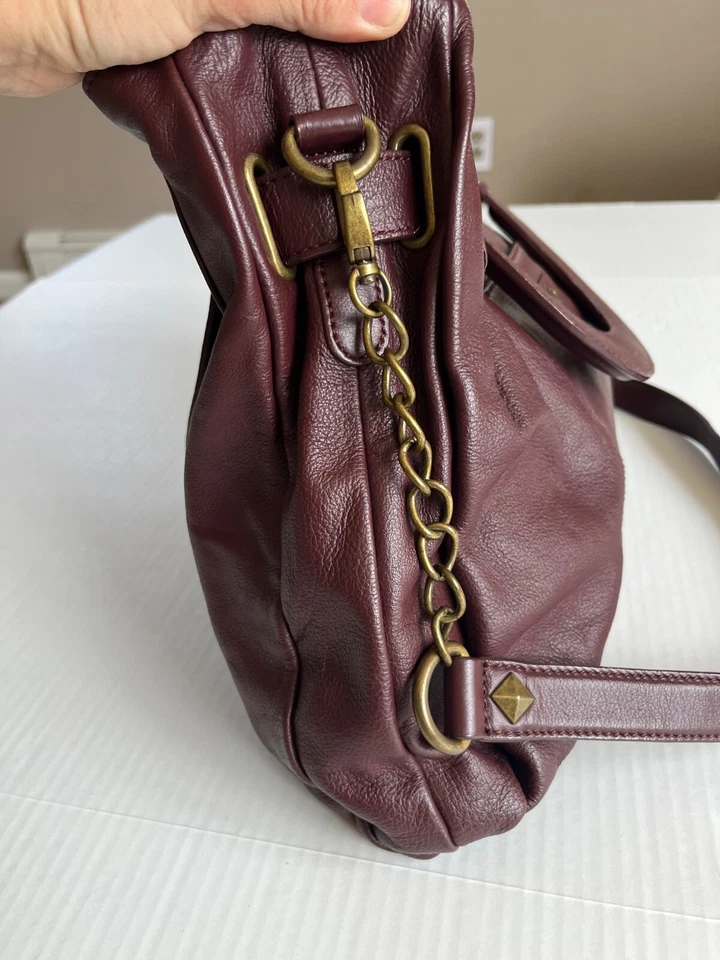 Bolso de Mano Rachel Zoe Grande Color Vino Cuero Doble Asas Correas para el Hombro Foto 3 de 4