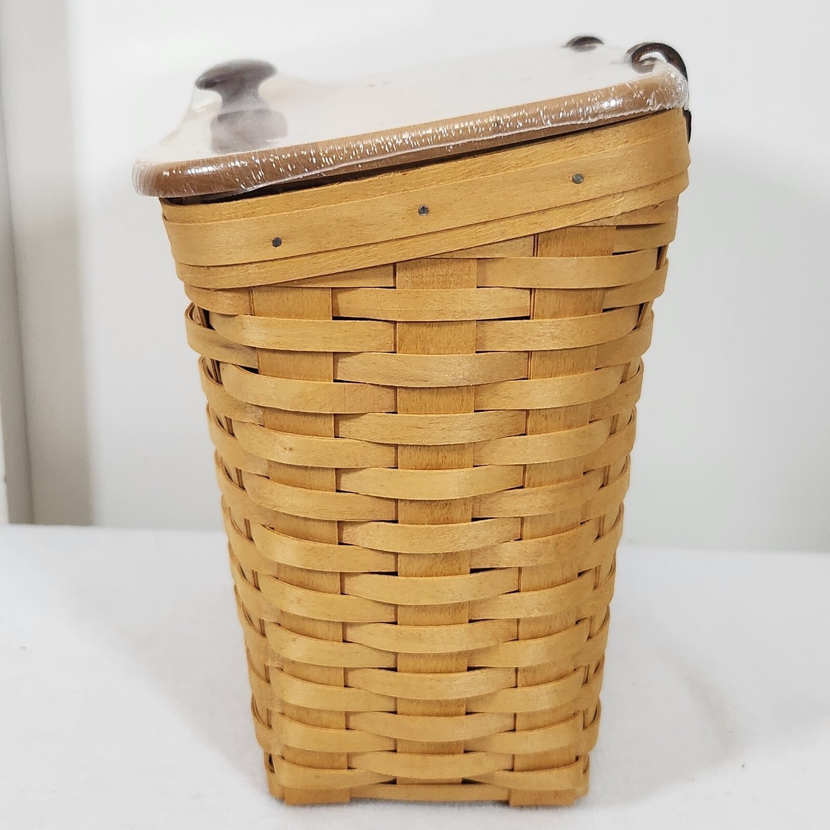 Longaberger 2000 Medium Mail Basket w Attached Woodcrafts Lid NOS