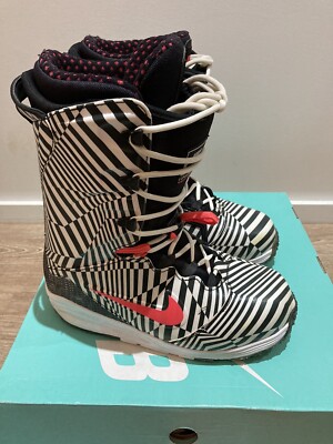 NIKE SNOWBOARDING／LUNARENDER／24cm／希少品 NIKE SNOWBOARDING／LUNARENDER／24cm／希少品 - メルカリ