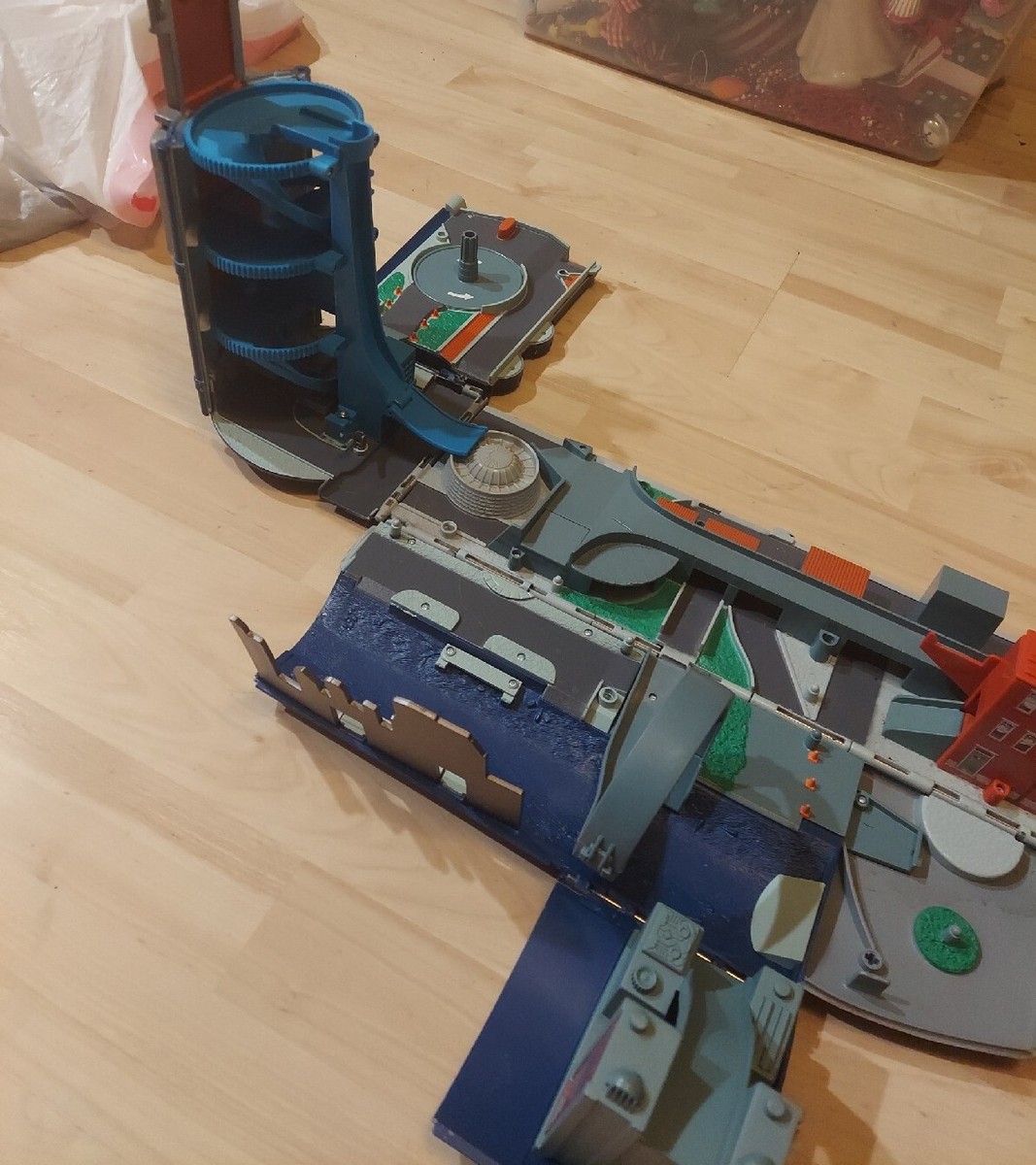 Playset Micro Machines Stunt Double Coupe – Voitures Miniatures Hasbro 2001