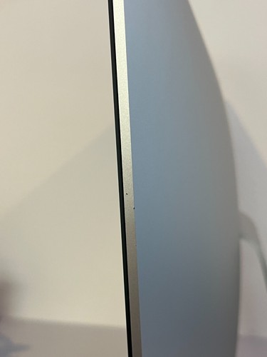 Apple iMac Retina 21.5" (4K, Mid-2017) - 3.4GHz Core i5-7500 - 8GB - 1TB - Picture 6 of 8