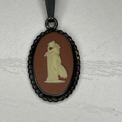 Wedgwood Pink Jasperware Gold Plated Sterling Silver Cameo Necklace with case