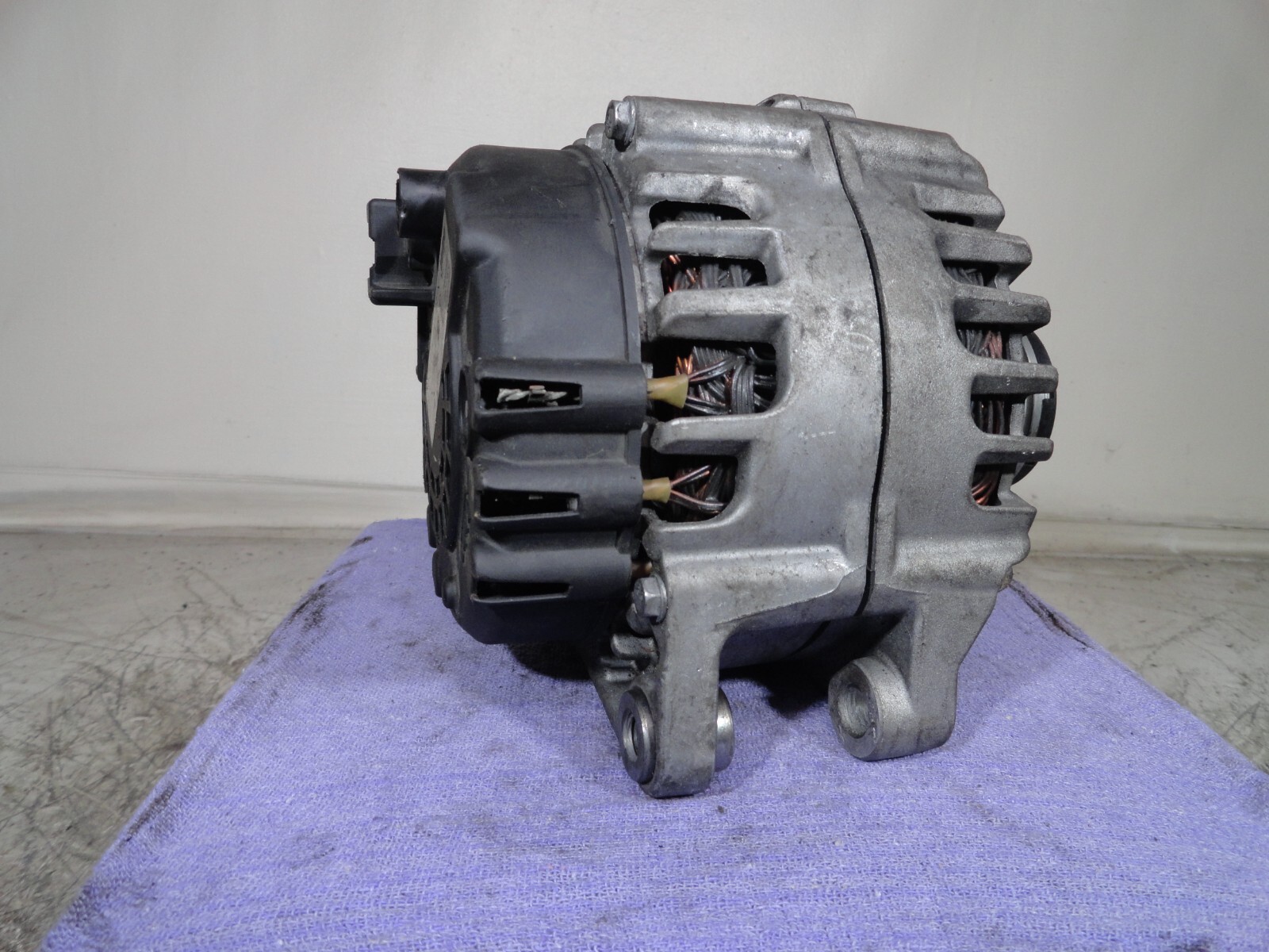Alternator HY53-10300-AC OEM Aston Martin 2017