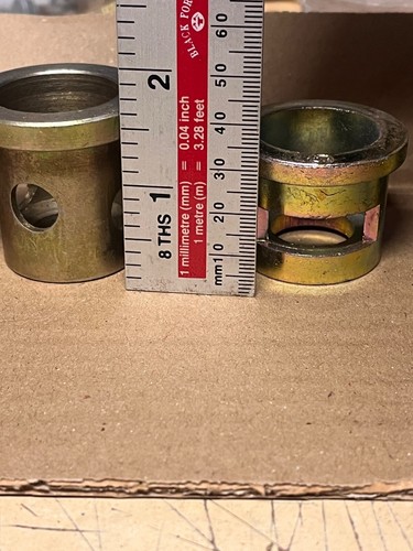 4 x 20mm Metal Conduit Die Guide 2 are used 2 are new - Picture 9 of 10