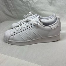 Adidas Superstar W Original Classic Low Top sneaker White NWT 9 Adidas Superstar W Original Classic Low Top sneaker White NWT 9