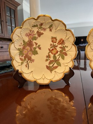 Antique ROYAL WORCESTER 1860 s BOTANICAL FLORAL BLUSH IVORY & GOLD PLATES