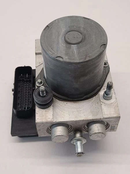 2015-2017 FORD EXPEDITION Antilock Brake Part Assembly  - Image 3 of 4