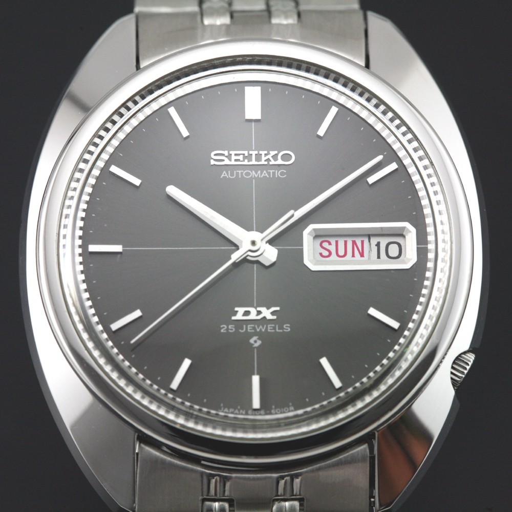 Serviced Vintage SEIKO 5 Deluxe DX 6106-6003 GrayDial 25 Jewel