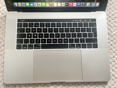 Apple Macbook Pro 15" A1990 i9 2.9GHZ - 32GB RAM - 250GB SSD - RECENT BATTERY - Picture 7 of 11