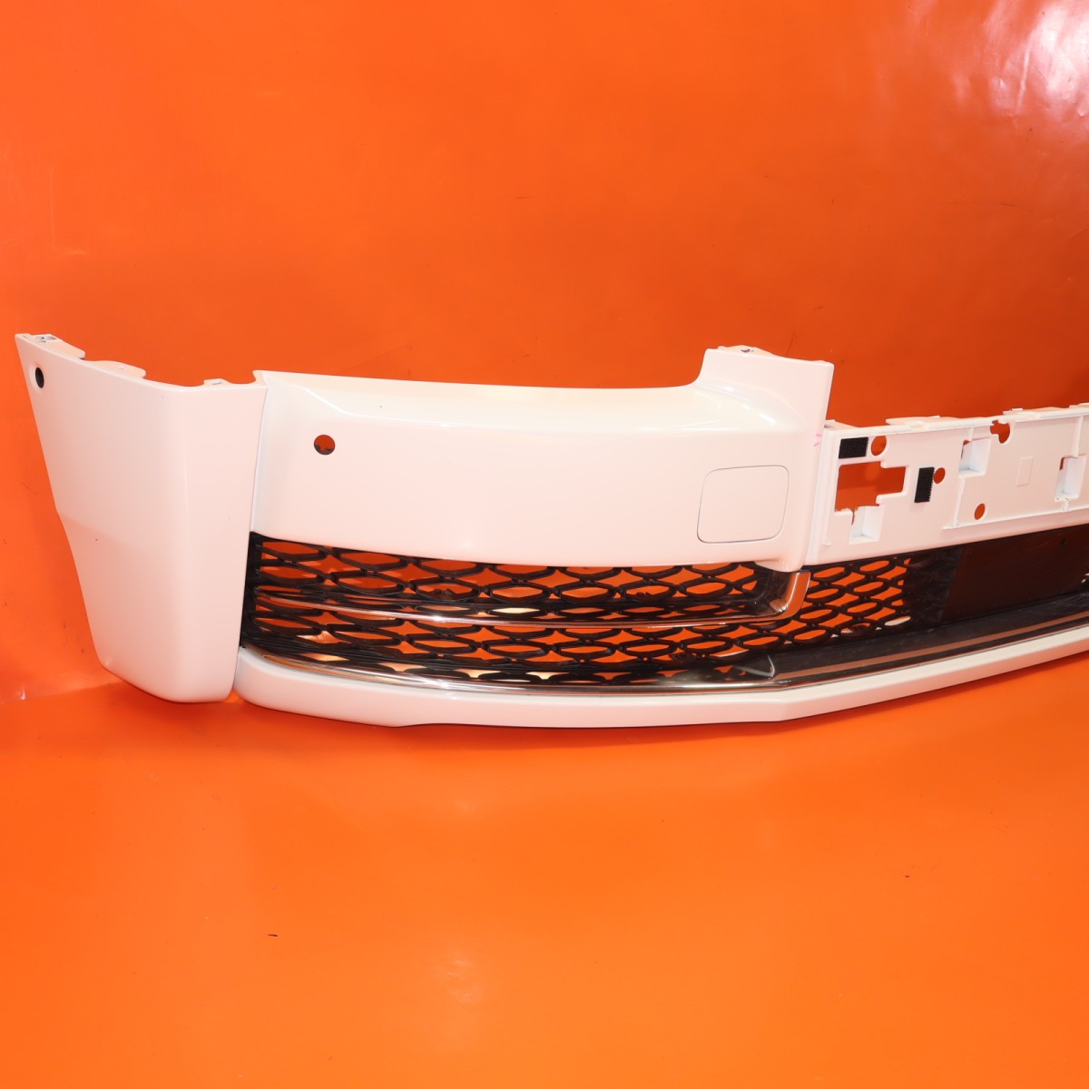 ROLLS ROYCE PHANTOM FRONT BUMPER 2024 2025 5111 5A85470 WHITE OEM