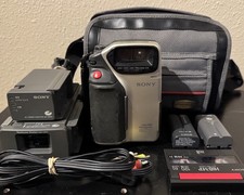 Sony Handycam CCD-SC7 NTSC Hi8 Camcorder Bundle RARE TESTED WORKING