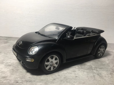 1:18 VW New Beetle Convertible Welly Classic Diecast Out-of-Print