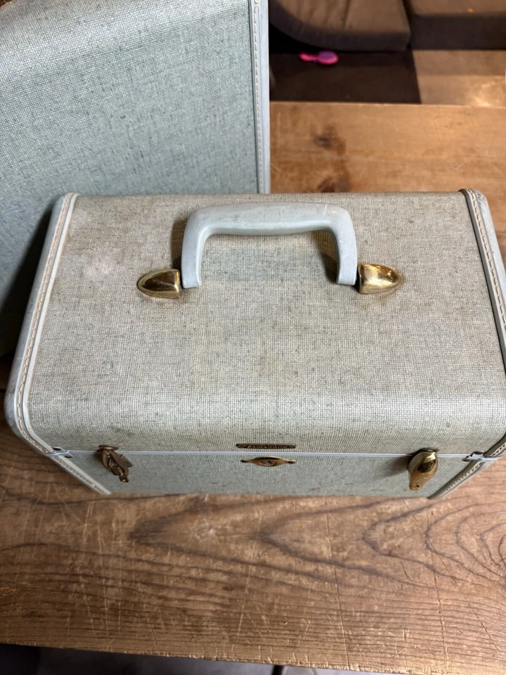 W/ KEYS Vintage 1950s Samsonsite Hawaiian Blue Sparkle Tweed Train Case+Suitcase - Image 3 of 4