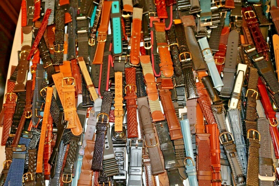 lote de 100 pulseiras de relógio de couro genuíno sortidas e plástico para relógio esportivo - Imagem 2 de 4