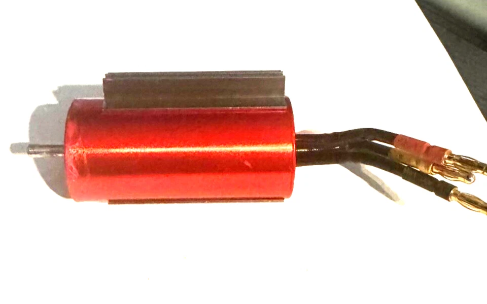 Sensor de motor sem escovas Redcat 1950kv 1/8 550 menos com dissipador de calor Landslide XTE - Imagem 2 de 2