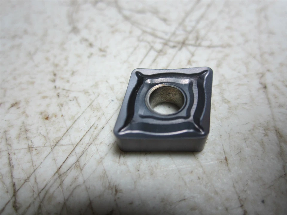 Inserto de rosca de carburo cementado ZCCCT (CNMG120412-EF) YBG202 - Paquete de 10 Foto 2 de 4