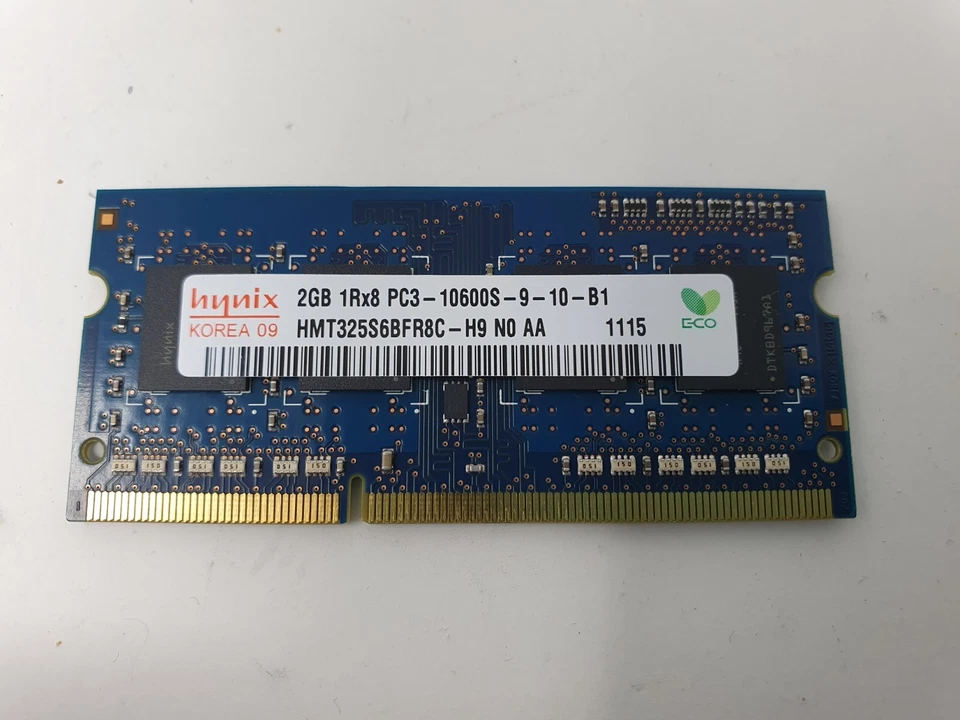Toshiba Satellite C850 Memory RAM 2GB DDR3 PC3-10600s hynix HMT325S6BFR8C-H9 - Image 2 of 4