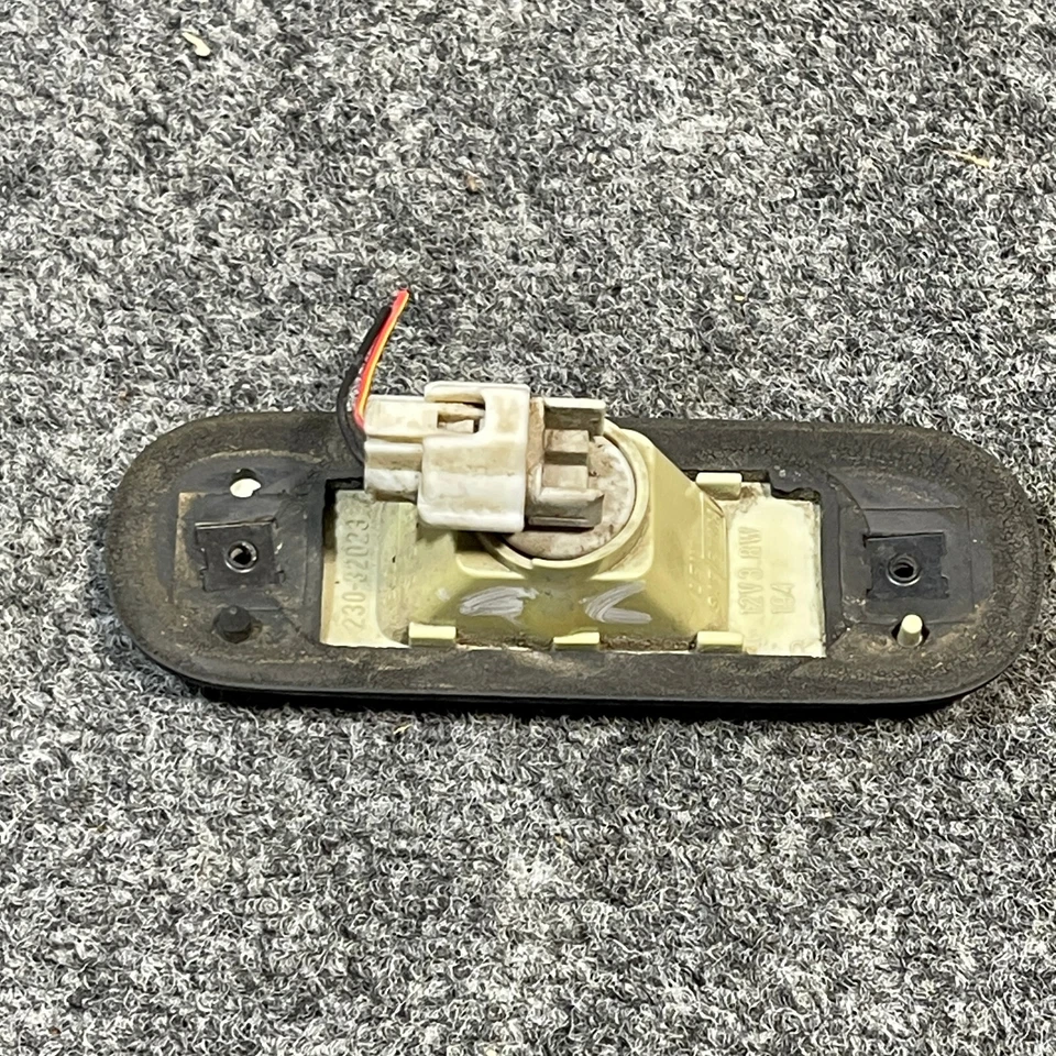 SUZUKI ESTEEM AERIO FRONT SIDE MARKER LIGHT LH OEM DRIVER - Image 4 of 4