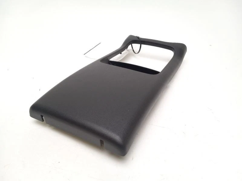 CAIXA PAINEL DE ACABAMENTO CONSOLE CENTRAL TRASEIRO NISSAN ROGUE 2008 - 2010 - Imagem 4 de 4