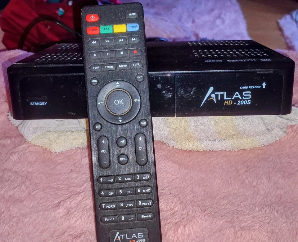 Récepteur satellite Atlas HD200S HD-200S avec telecommande et boite+ cable hdmi - Photo 1/1