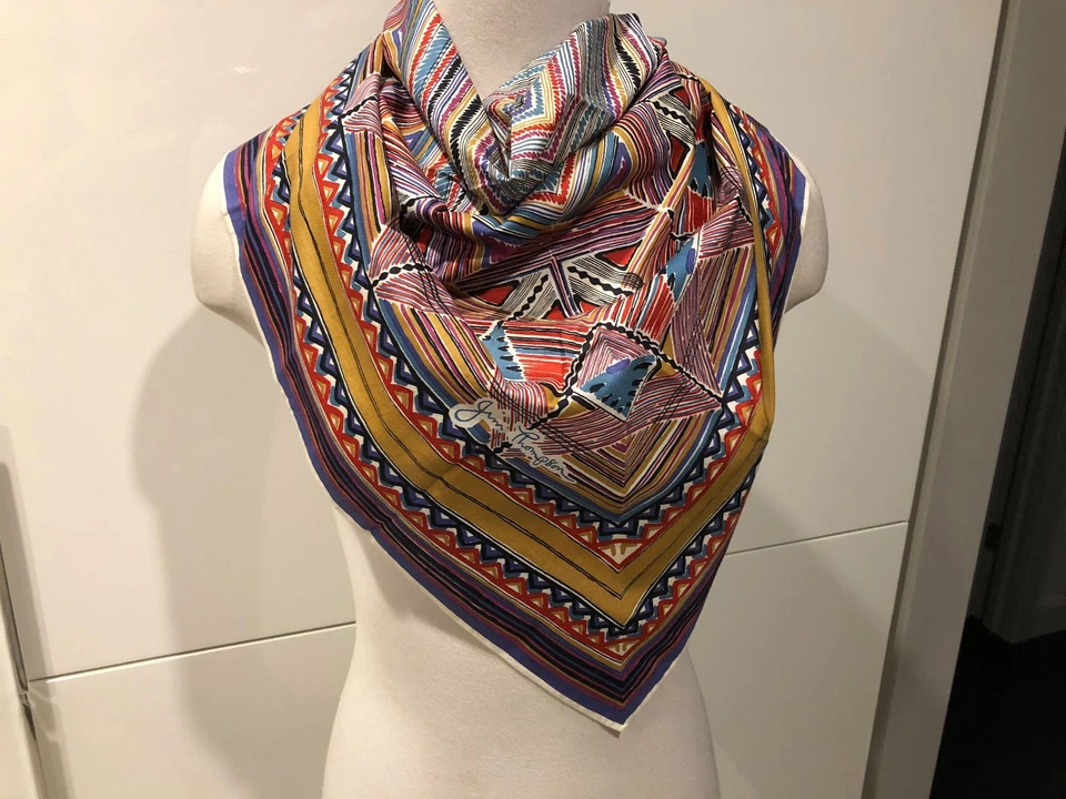 Bufanda con estampado multicolor 100 % algodón Jim Thompson 76 cm x 76 cm dobladillos enrollables Foto 4 de 4