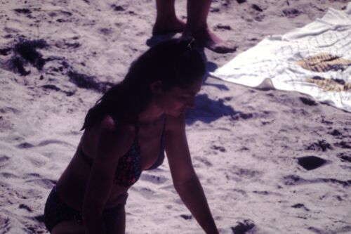 1971 beach scene candid pretty woman in bikini voyeur Orig 35mm SLIDE Wc16 eBay