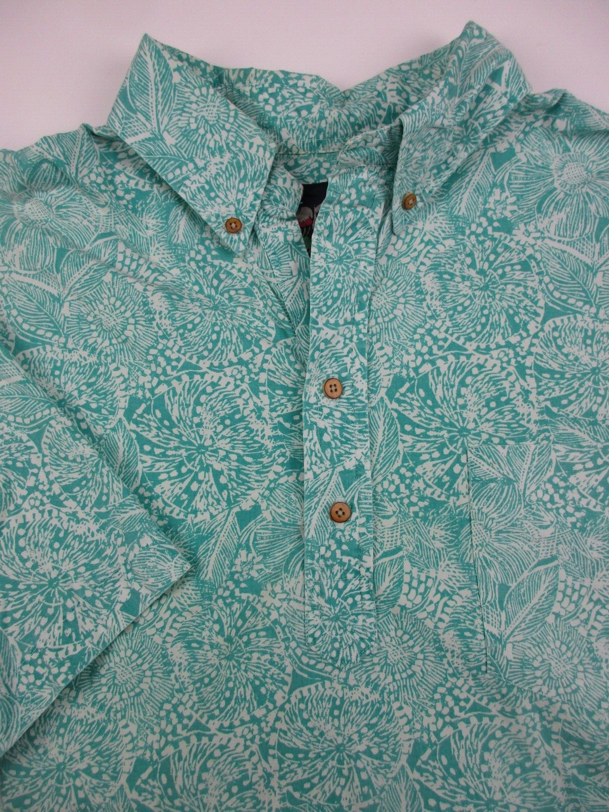Mens XL Chubbies The Nutter hawaiian pullover shirt blue floral