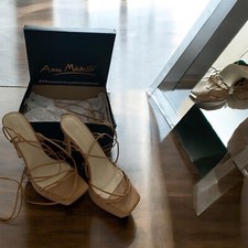 women heels size 7