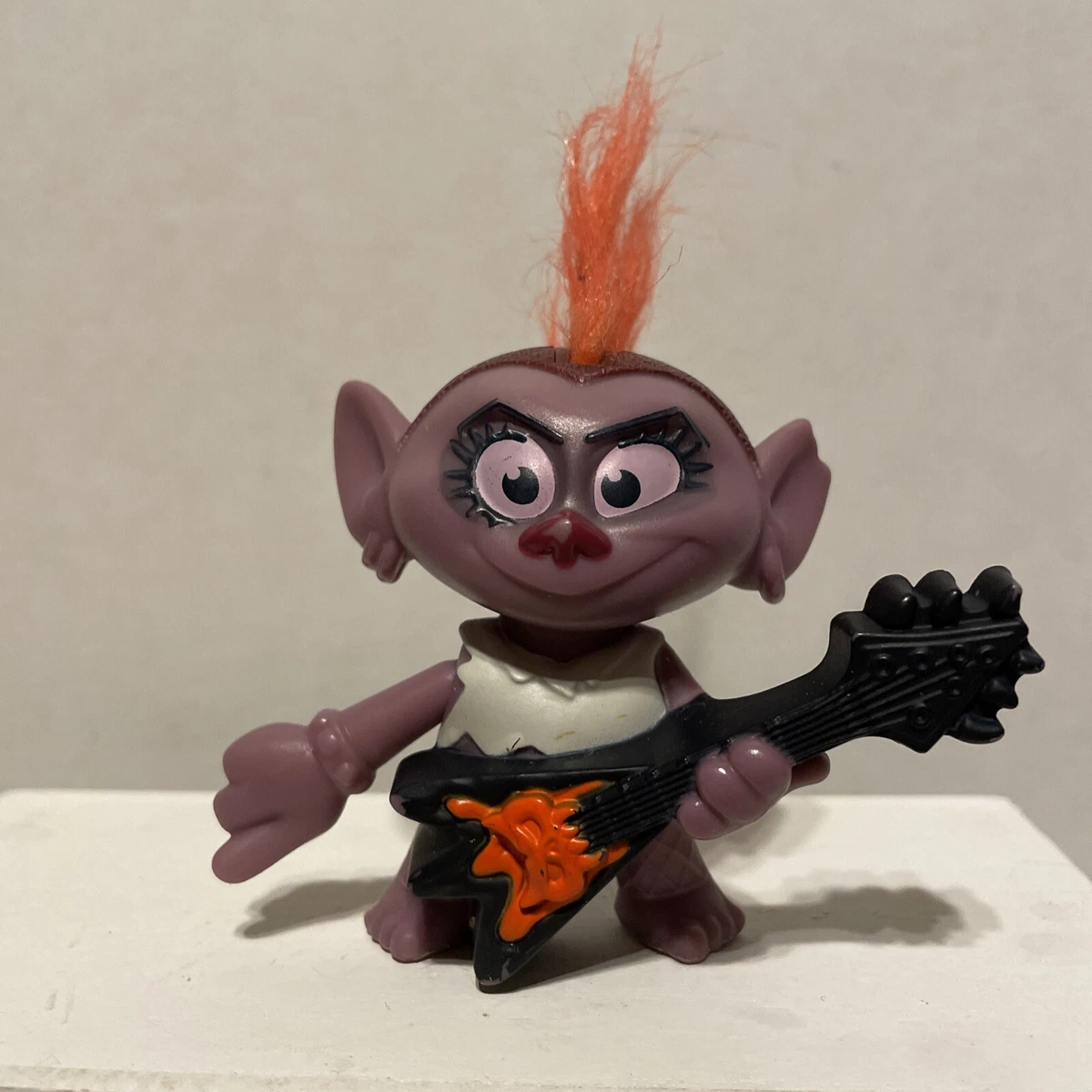 Queen barb trolls online guitar toy
