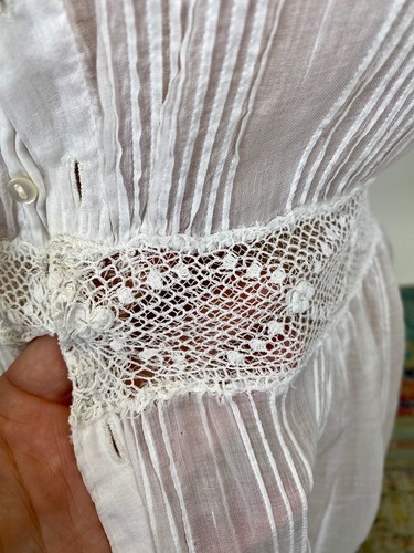 Antique Edwardian White Cotton Summer Dress w/ Floral Crochet Lace Stitch Pleats - Picture 18 of 19