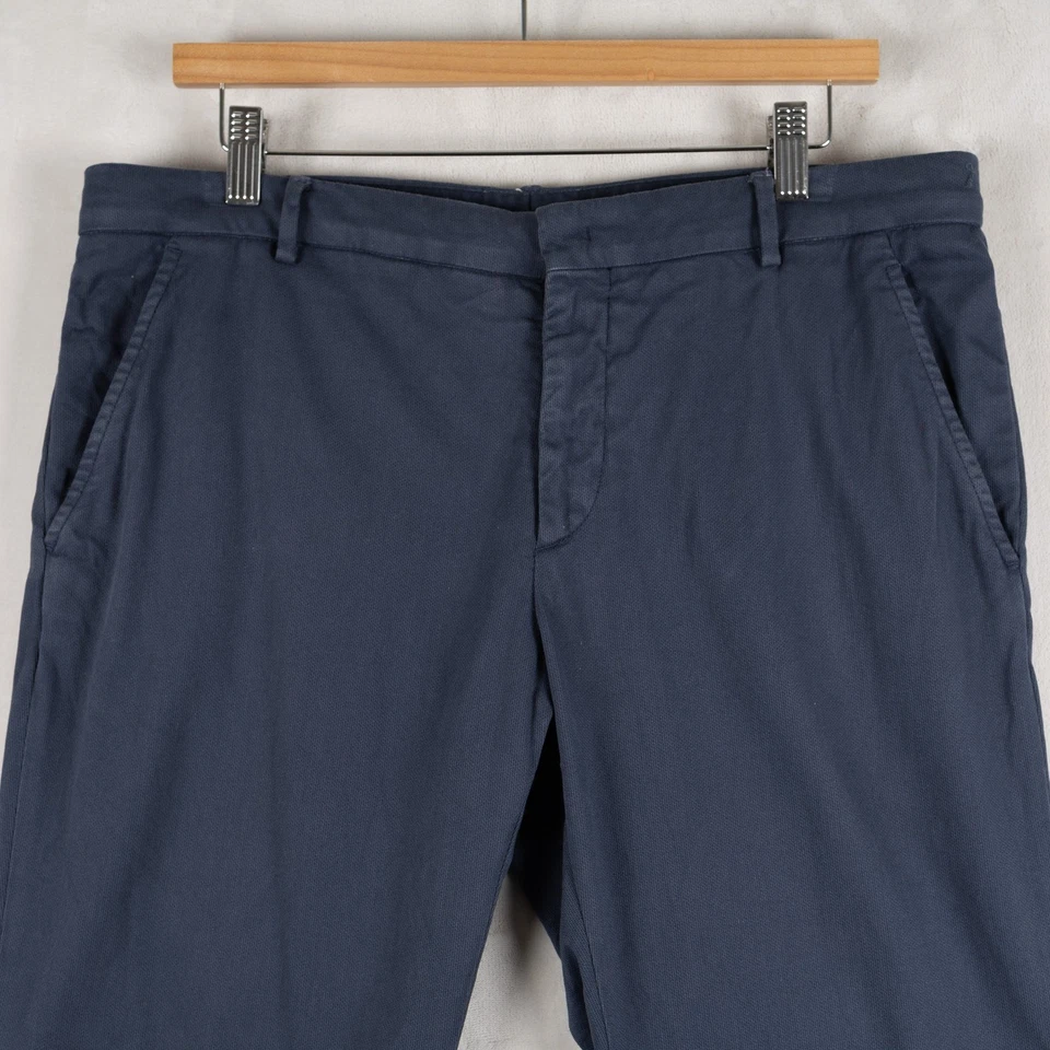 Pantalones de vestir chinos Loro Piana para hombre algodón elastano azul frente plano talla 52 Italia Foto 3 de 4