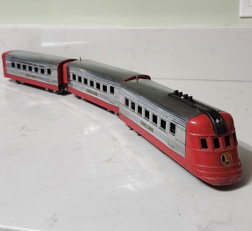 Lionel Lines Prewar Red Chrome Streamliner Train Set - Picture 2 of 24