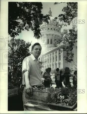 1981 Press Photo State Agriculture Secretary Gary Rohde - mjb80390
